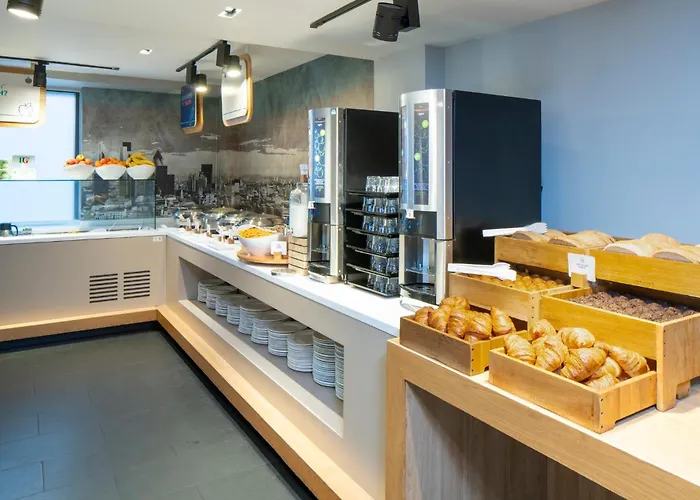  Holiday Inn Express Southwark By Ihg