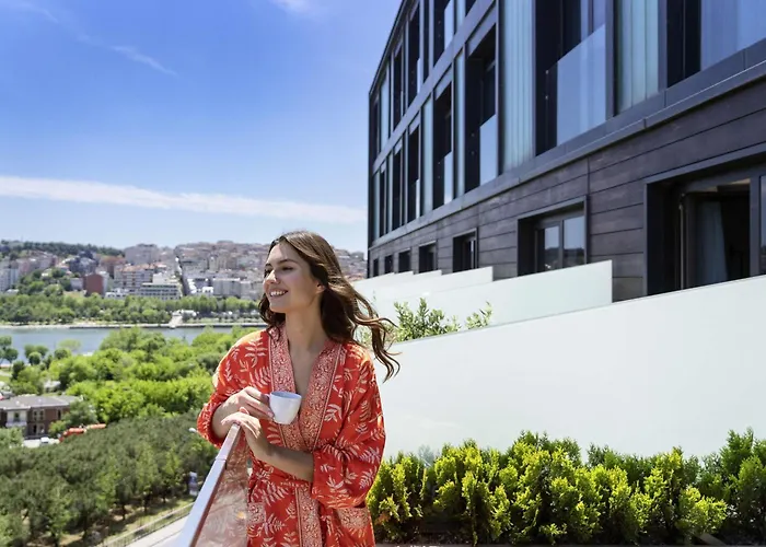 5 star hotel: Moevenpick Istanbul Hotel Golden Horn