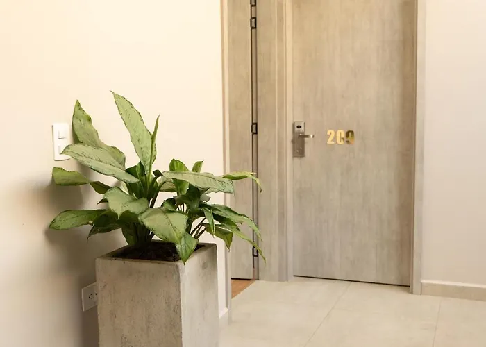 574 Hotel
