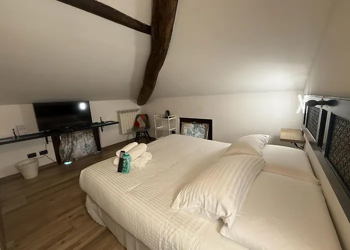 Poste Regie - Guest House