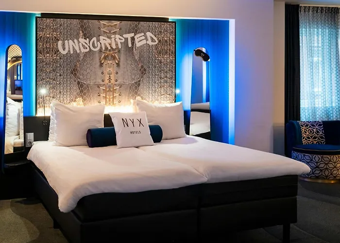 Hot Tub in Room Nyx Amsterdam Rembrandt Square