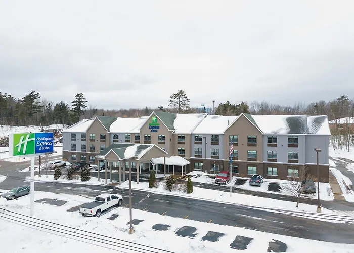 Resorts Guide Holiday Inn Express & Suites Marquette By Ihg