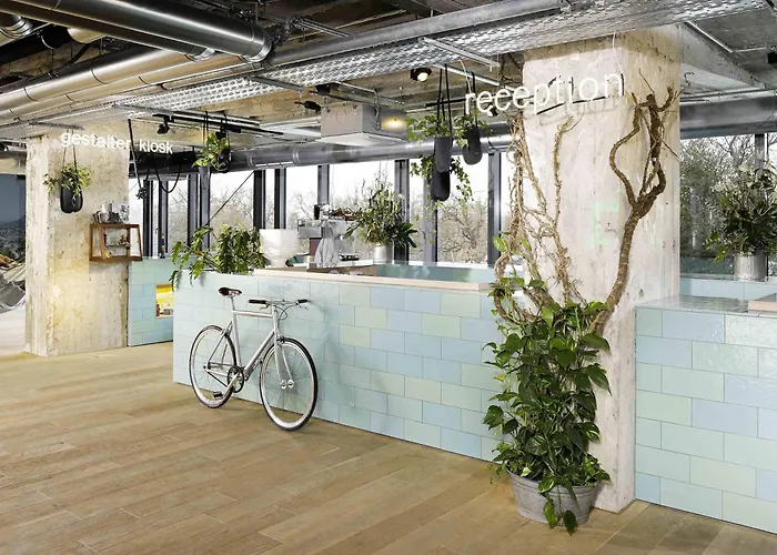 Hotel near College: 25Hours Hotel Bikini Berlin