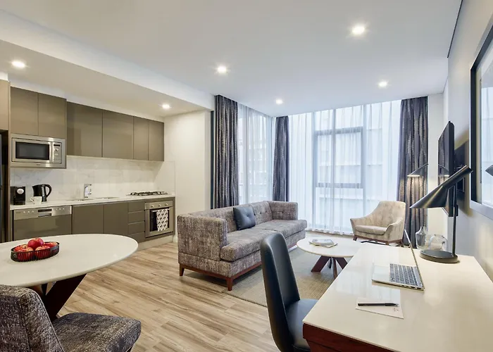 Trip to College Meriton Suites Mascot Central