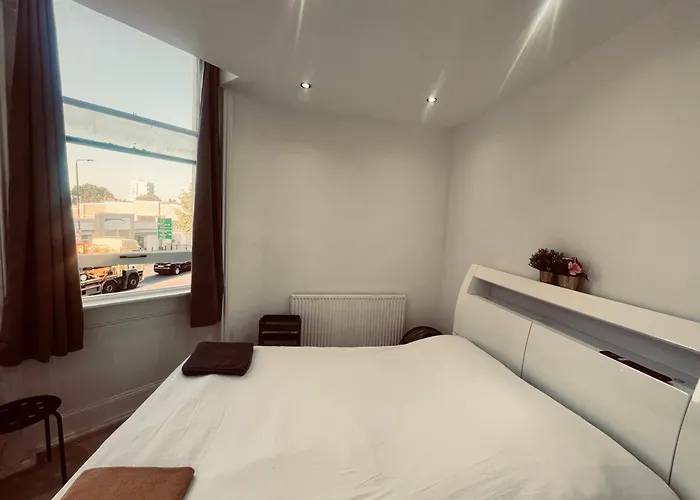 Y2 Guest House