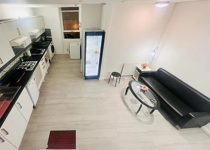 Y2 Guest House