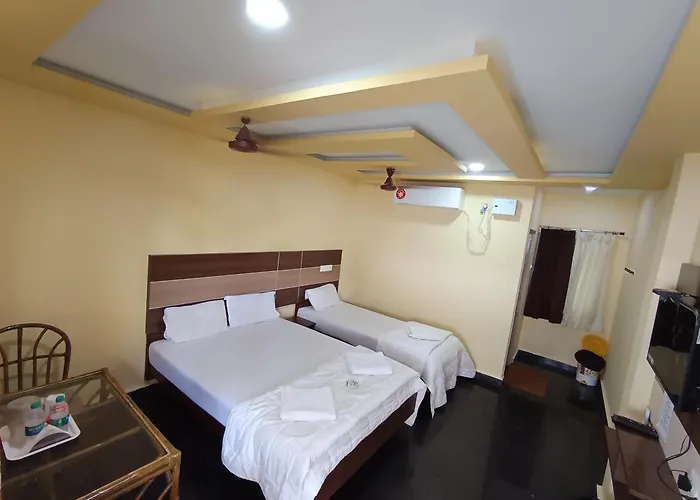 Sri Murugan Beach Paradise Hotel