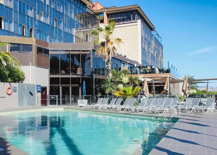 Resorts Guide Novotel Marseille Vieux Port
