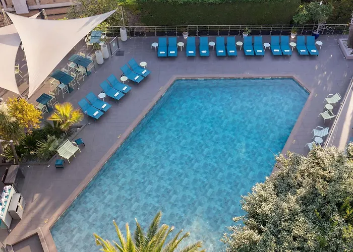 Resorts Guide Novotel Marseille Vieux Port