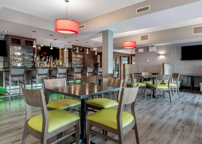 Western Plus &Suites