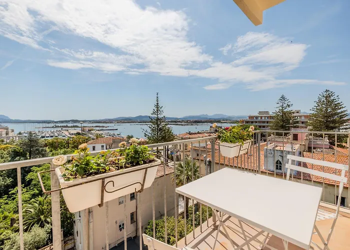 Antares Rooms And Suites