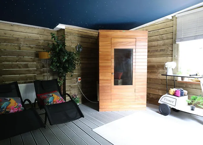 Mount Eagle - Sleeps 24