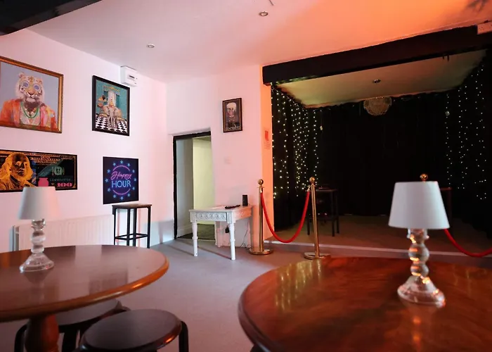 Mount Eagle - Sleeps 24