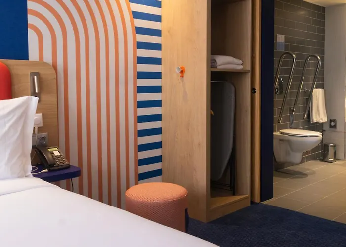 Animaux admis Holiday Inn Express & Suites Lisbon - Principe Real By Ihg