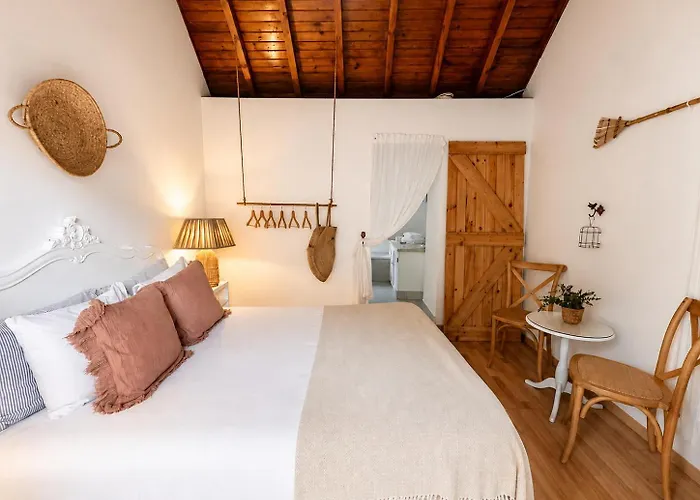 Center Guest House Escape To Nature