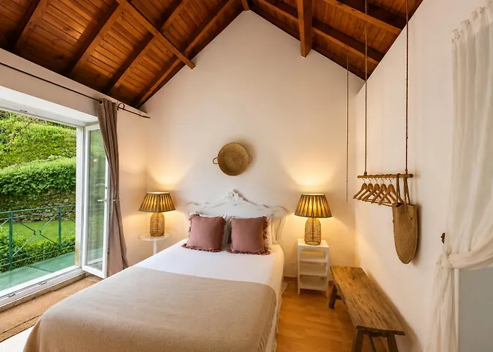 Center Guest House Escape To Nature