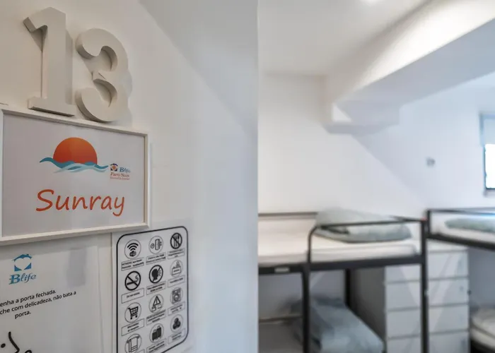 Blife Sun Hostel & Rooms