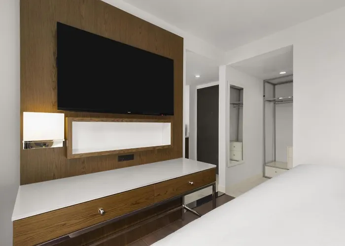  Best Western Premier Empire State