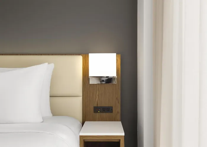  Best Western Premier Empire State