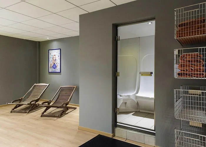 Hotels With Four Stars Novotel Mechelen Centrum