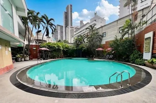  Manhattan Bangkok