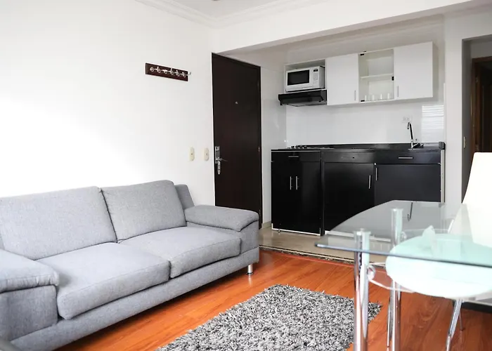 Hotel Suites 108