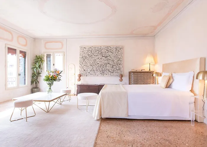Boutique hotels Palazzetto Pisani Grand Canal