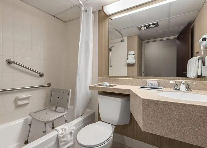 Ramada By Wyndham Grand Forks