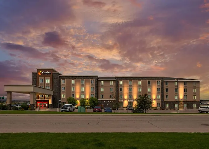 Comfort Inn & Suites Airport North