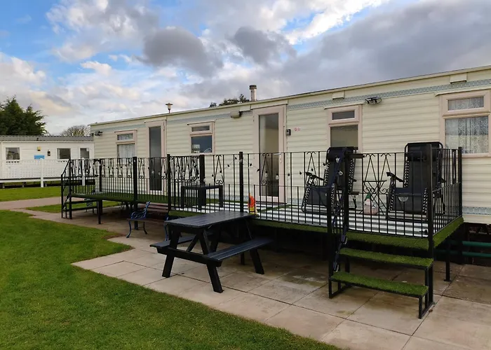 Haven Golden Sands Immaculate 3 Bedroom Pet And Autism Friendly 6 Berth Caravan With Large Gated Veranda