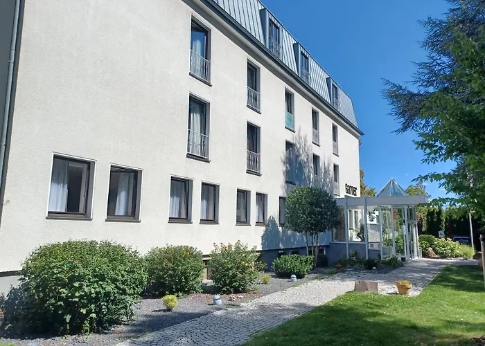 Garner Cologne East By Ihg