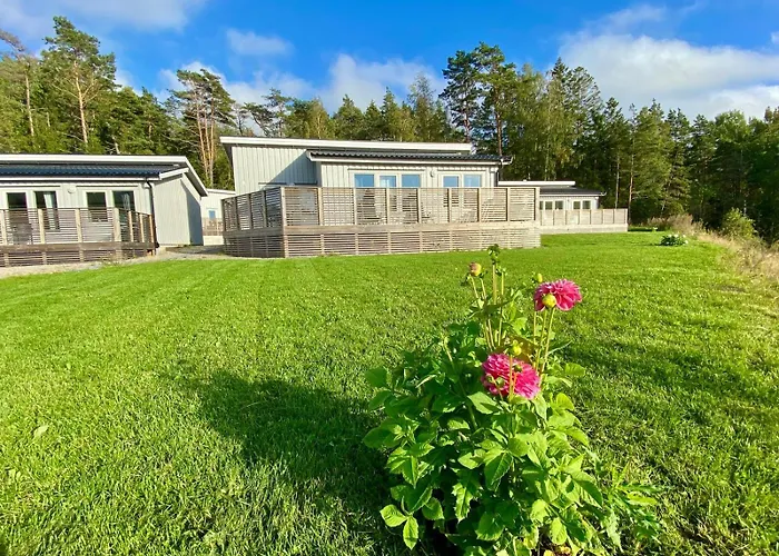Haellestrand Village