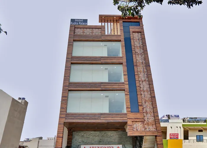 Hotel O Rudra Palace Near Phoenix United Lucknow