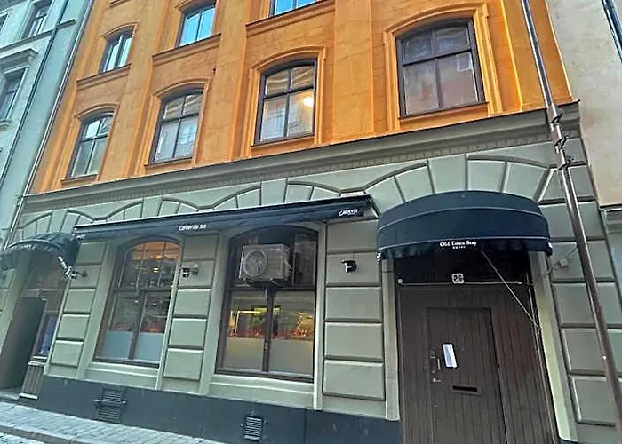 Hotels Close to Airport Old Town Stay