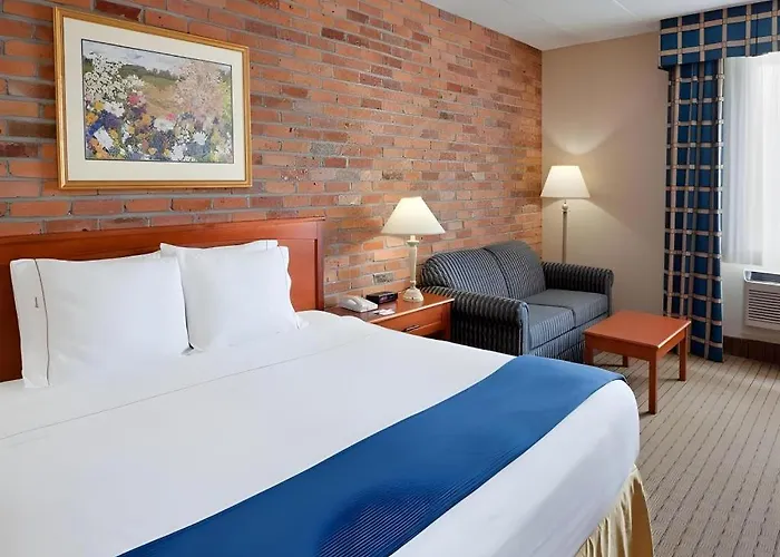 Golf hotels Holiday Inn Express Toronto East - Scarborough By Ihg