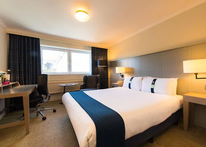Holiday Inn Edinburgh Zoo By Ihg