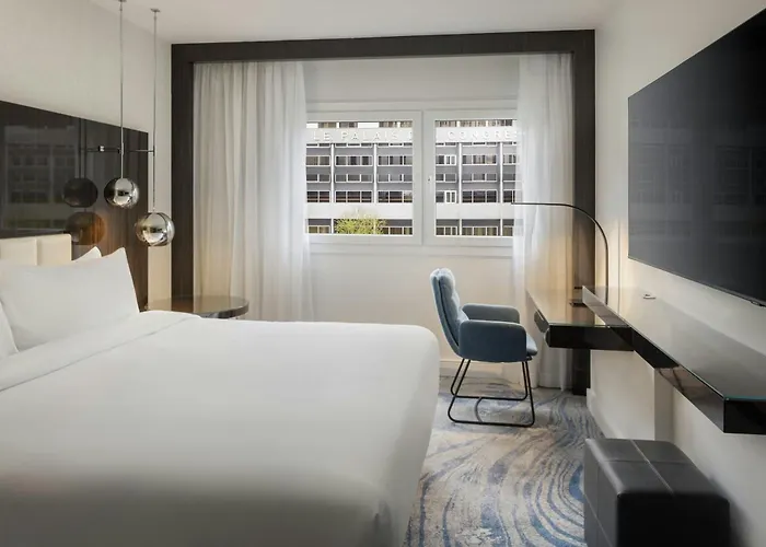 Le Meridien Arc De Triomphe