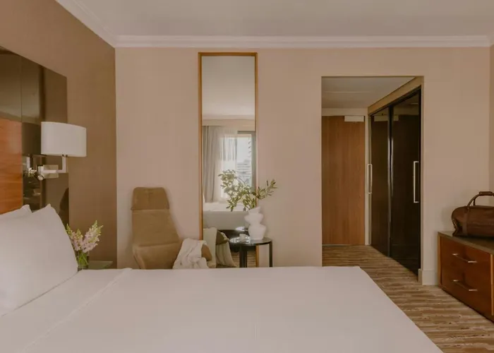 Hotels with tennis Intercontinental Brisbane By Ihg