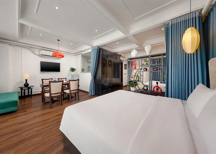 Golden Legend Boutique Hotel