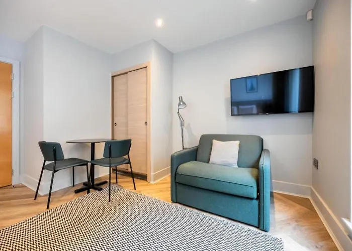 Staycity s West End