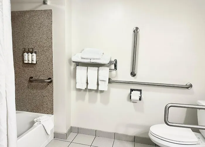 Holiday Inn Express And Suites Meriden By Ihg