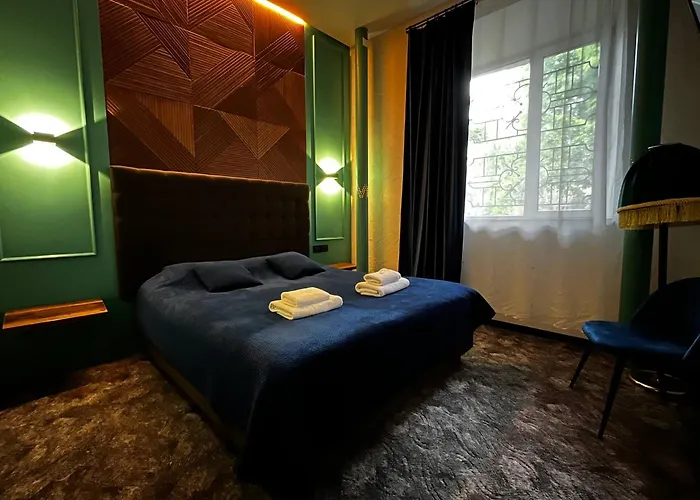Mezzanine Hotel