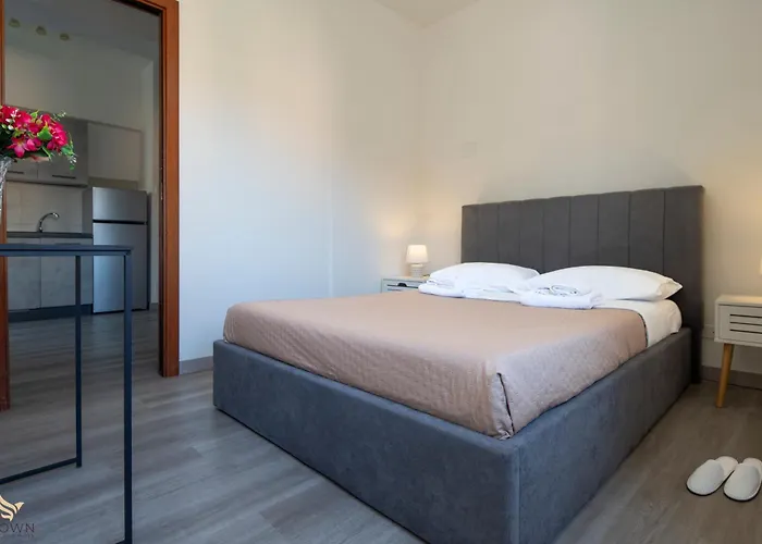Mr Brown Home And Suites