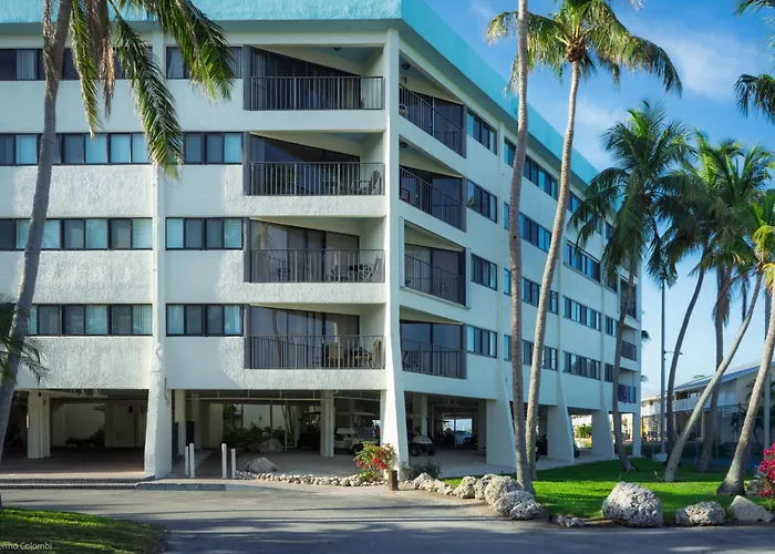 Kawama Yacht Club Apartment