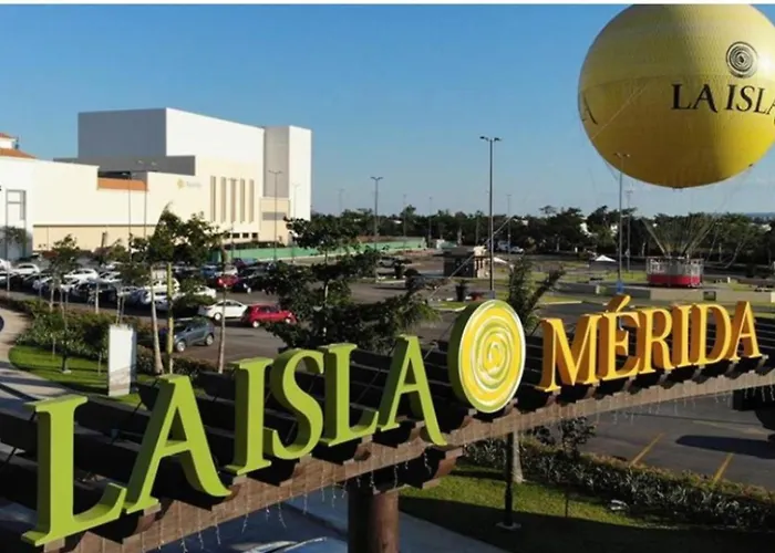 Holiday Inn&Suites - Merida La Isla, an IHG Hotel