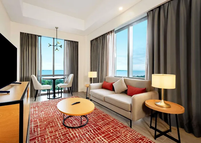 Hotels With Four Stars Mercure Mactan Cebu