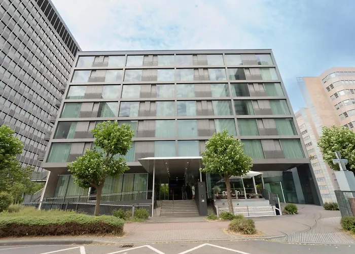 DoubleTree By Hilton Frankfurt Niederrad