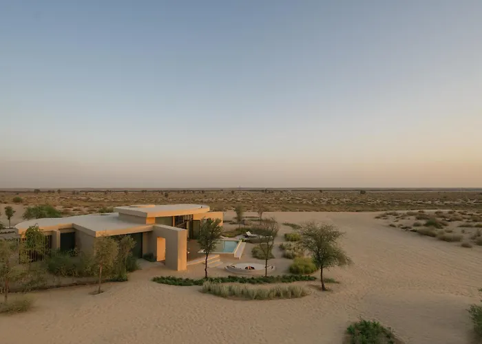 Bab Al Shams, A Rare Finds Desert ,