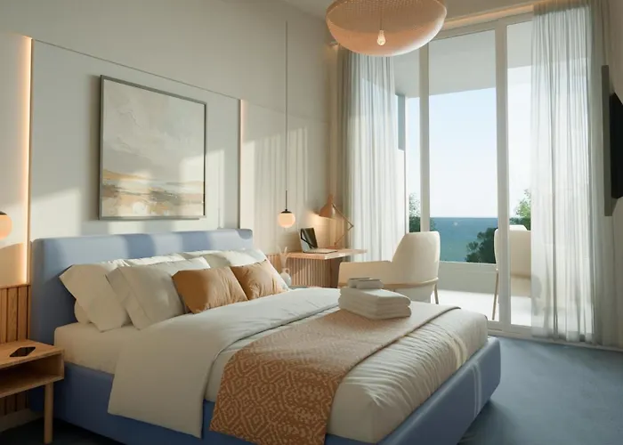 Compass Hotel