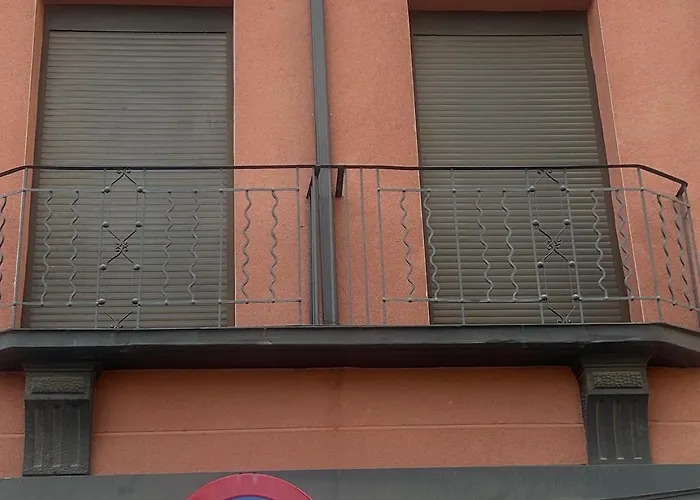 LF - No Fumadores - Habitaciones Con Baño Privado - Sin Ascensor